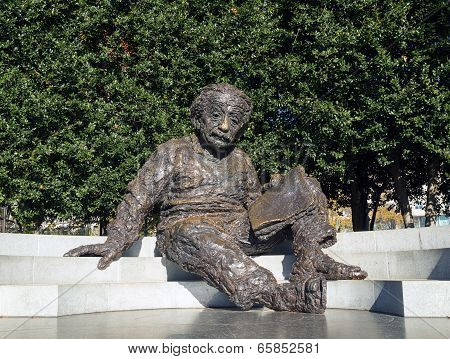 Washington, DC - Albert Einstein Memorial