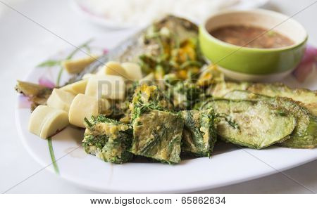 Fried Vegetable And Chilli Shrimp Paste