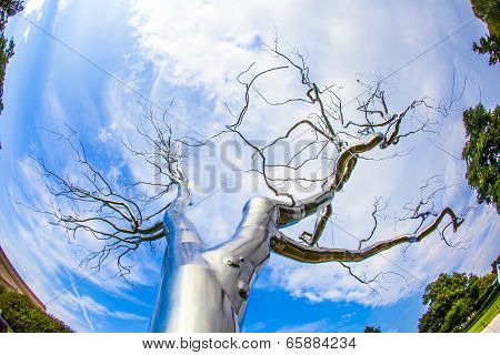 Metal Tree, “graft”( 2008-2009) By American Artist Roxy Paine