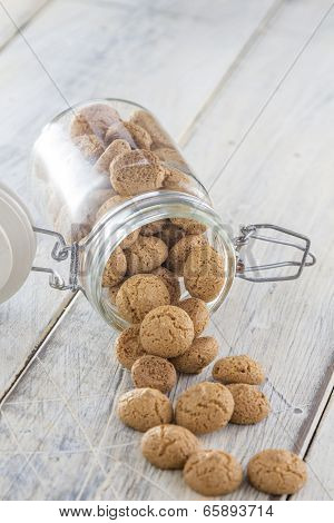 Amarettini Cookies
