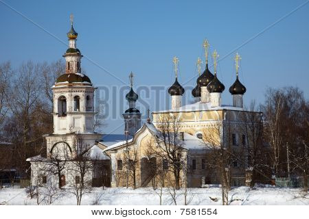 Oude orthodoxe Kerk In de Winter, Vologda, Rusland