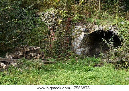 Old stove near ruins of Soteska castle