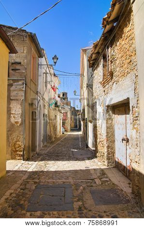 Alleyway. Genzano di Lucania. Italy.