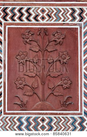 Detail Decorative Of The Jawab. Taj Mahal