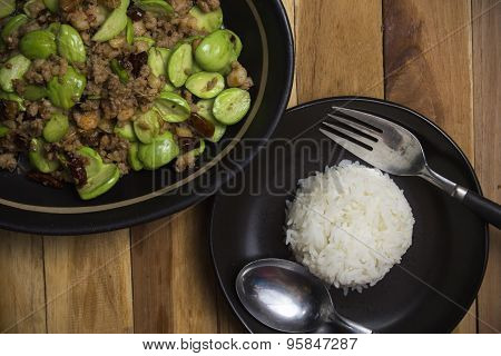 Phad Sa Taw Soi Ka-pi