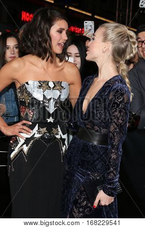 LOS ANGELES - JAN 19:  Nina Dobrev, Julianne Hough at the 