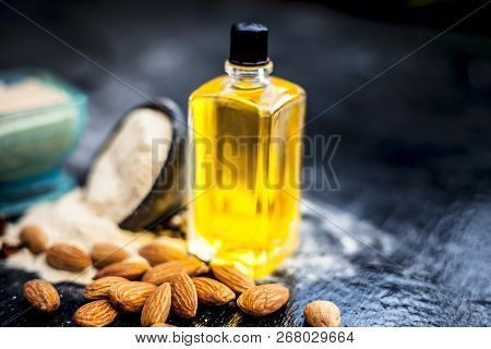 Close Up Of Herbal Face Pack For Removing Black And White Heads On Wooden Surface I.e. Multani Mitti