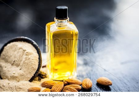 Close Up Of Herbal Face Pack For Removing Black And White Heads On Wooden Surface I.e. Multani Mitti