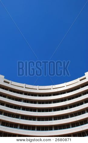 Gebogen gebouw