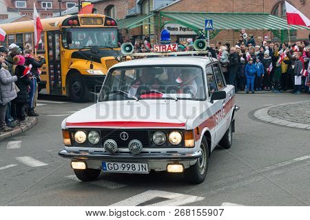 Gdansk, Poland - November 11, 2018: Historical Car Of Fire Brigade At National Independence. On The 