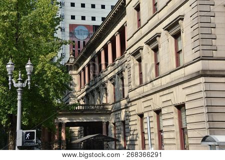 Portland, Oregon - Aug 21: City Hall In Portland, Oregon, Seen On Aug 21, 2018. The Italian Renaissa