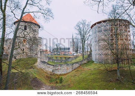 Old Casttle Park At Autumn. Yellow Leafs, Castle And Architecture. Travel Photo 2018.