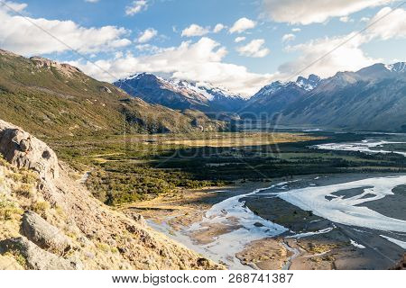 Rio De Las Vueltas River Valley In National Park Los Glaciares, Patagonia, Argentina