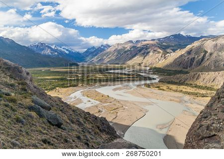 Rio De Las Vueltas River Valley In National Park Los Glaciares, Patagonia, Argentina