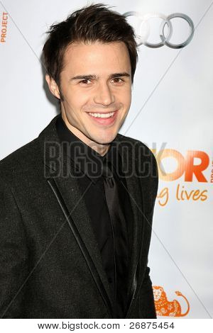 LOS ANGELES - DEC 4: Kris Allen pojawia się w 