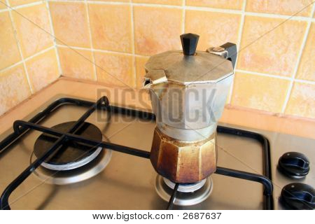 Cuisinière avec cafetière à gaz
