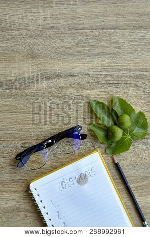 2019 Goals Business Flay Lay