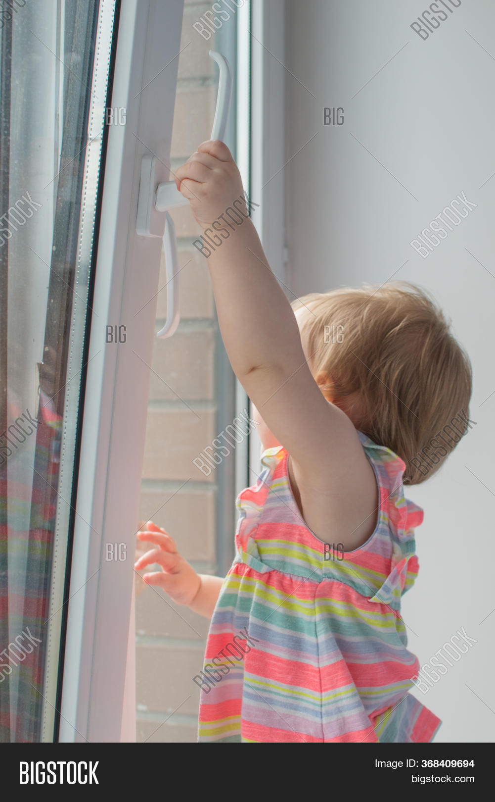 Little Girl Opens Image & Photo (Free Trial) | Bigstock