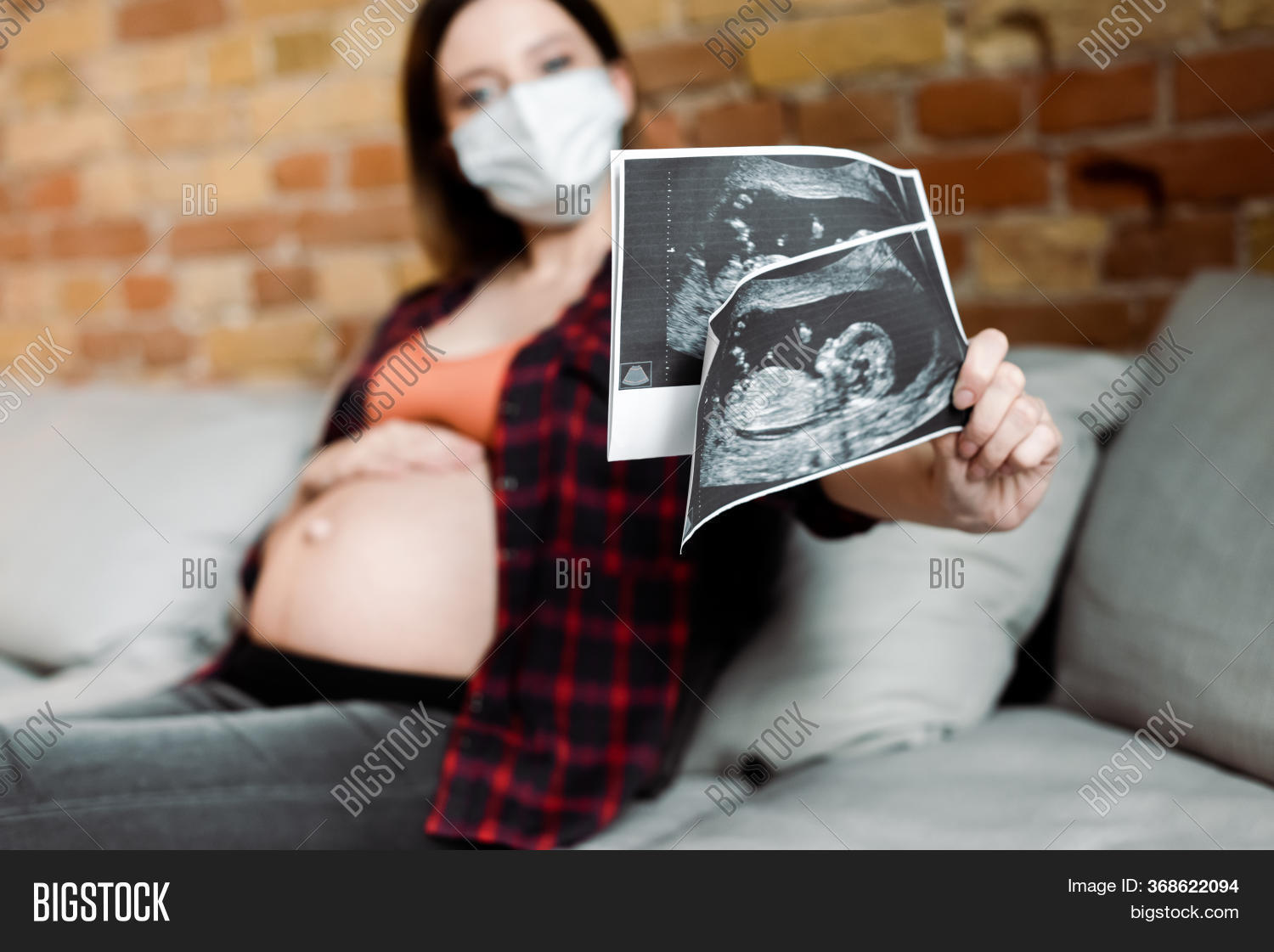 Беременность страшного ли это. Самые большие животы у беременных. Беременность страшного ли это. Беременная женщина. Беременная россиянка.