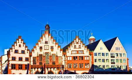 Slavný Roemerbergu ve Frankfurtu