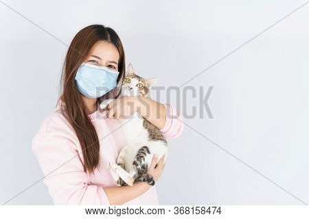 Asian Beautiful Happy Woman Wearing A Medical Protection Face Mask For Protect The Coronavirus, Filt