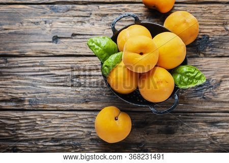 Italian Yellow Peaches Percoca