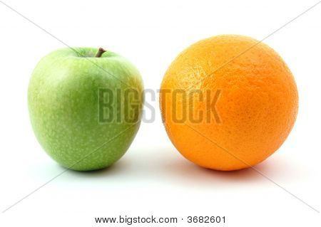 แอปเปิ้ลและส้ม