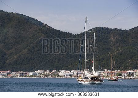 Turkey, Marmaris - 30 April, 2017: Port With Yachts Boats And Boats In The Touristic Eco-friendly Ci