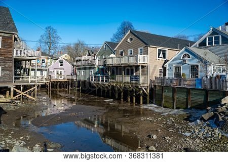 Kennebunkport Me - March 18, 2019: Nice View Of The Small Harbour Of Kennebunkport, In South Of Aine