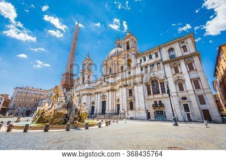 Rome, Italy. May 25, 2020: Santa Agnese In Agone, 17th-century Baroque Church In Rome, Italy And Fon