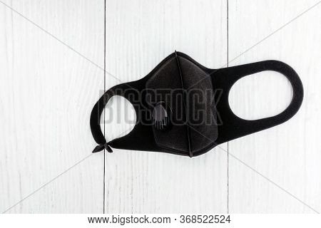 Low-quality Face Masks Is Torn And Bonded For Temporary Use Again To Prevent Infection Of Corona Vir