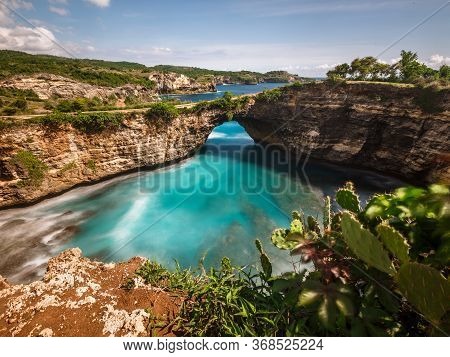 Tropical Broken Beach In Beautiful Nusa Penida / Indonesia