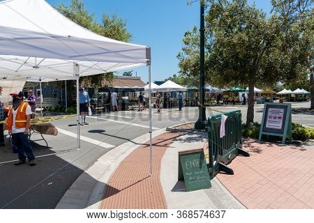 Poway Farmer Market With Social Distancing During Covid-19, Poway, California, Usa. April 18th, 2020