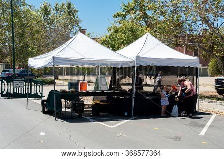 Poway Farmer Market With Social Distancing During Covid-19, Poway, California, Usa. April 18th, 2020