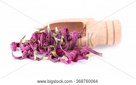Dried Echinacea Flowers On Wooden Spoon, Isolated On White Background. Petals Of Echinacea Purpurea.