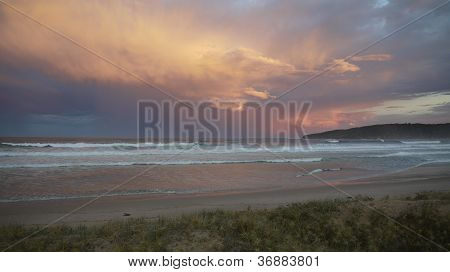 Puesta del sol en una playa
