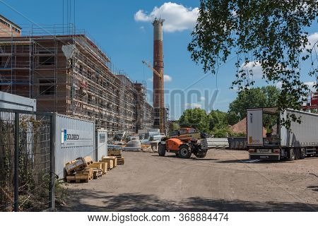 Hattersheim Am Main, Germany-may 29, 2020: Renovation Of An Old Factory Into New Modern Lofts And Ap