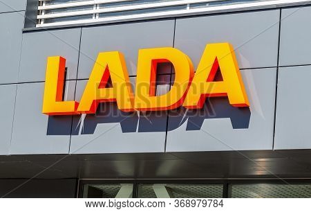 Samara, Russia - May 29, 2020: Dealership Sign Lada On The Office Of Official Dealer. Lada Is A Russ