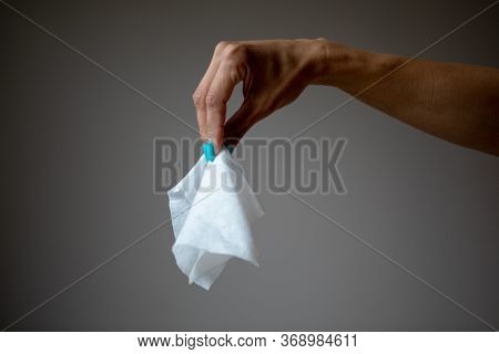 Wet Wipes Should be thrown in the trash - not in the sawer