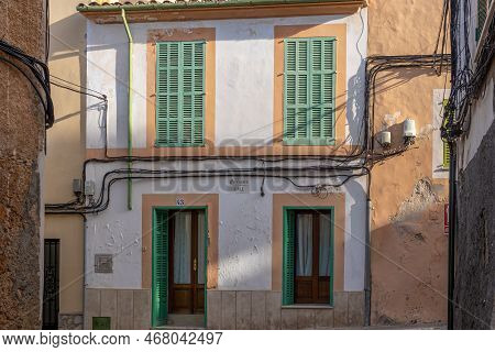 Felanitx, Spain; December 30 2022: Typical Architecture Of The Majorcan Town Of Felanitx At Sunrise.