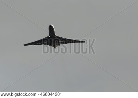 Zurich, Switzerland, December 23, 2022 Gulfstream G650 Aircraft Is Taking Off From Runway 32