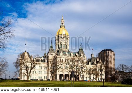 Hartford, Ct - Usa - Dec 28, 2022 Horizontal View Of The Historic Connecticut State Capitol, The Eas