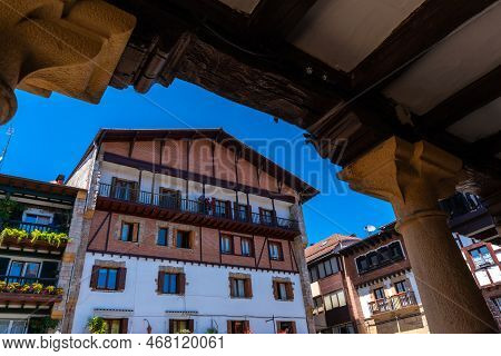 Traditional Houses From Fuenterrabia To Hondarribia In The Old Part, Gipuzkoa