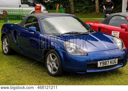 Bath, Uk, June 19, 2022: A 2001 Toyota Mr2 Roadster, Reg No: Y987 Kug At The Bath Festival Of Motori