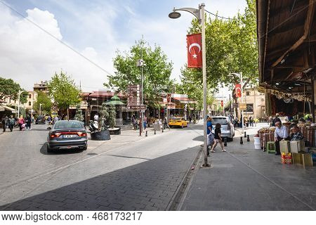 Gaziantep, Turkey - May 2022: Gaziantep Old Town Street View, Near The Historic Bazaar And Market. G