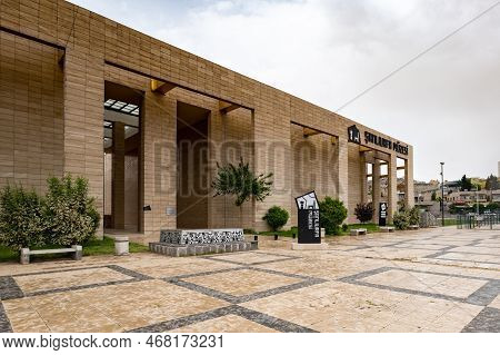 Urfa, Turkey - May 2022: Sanliurfa Archaeological Museum In Urfa, Turkey. Şanlıurfa Museum Is An Arc