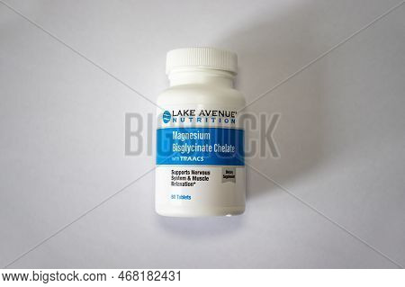 Irpen, Ukraine, December 2 20222, Lake Avenue Nutrition, Magnesium Bisglycinate Chelate With Traacs,