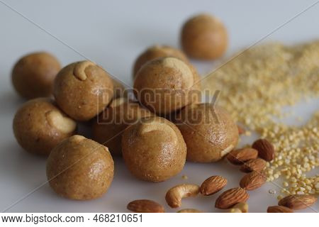 Moong Dal Laddu. A Protein Rich, Indian Sweet Ball Made Of Lentils, Almonds And Jaggery As Sweetener