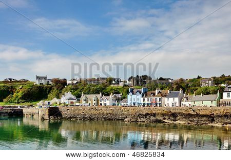 그린된 하우스 Portpatrick 항구 안 감