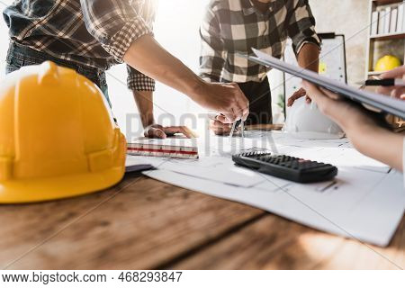 Professional Architect Image & Photo (Free Trial) | Bigstock